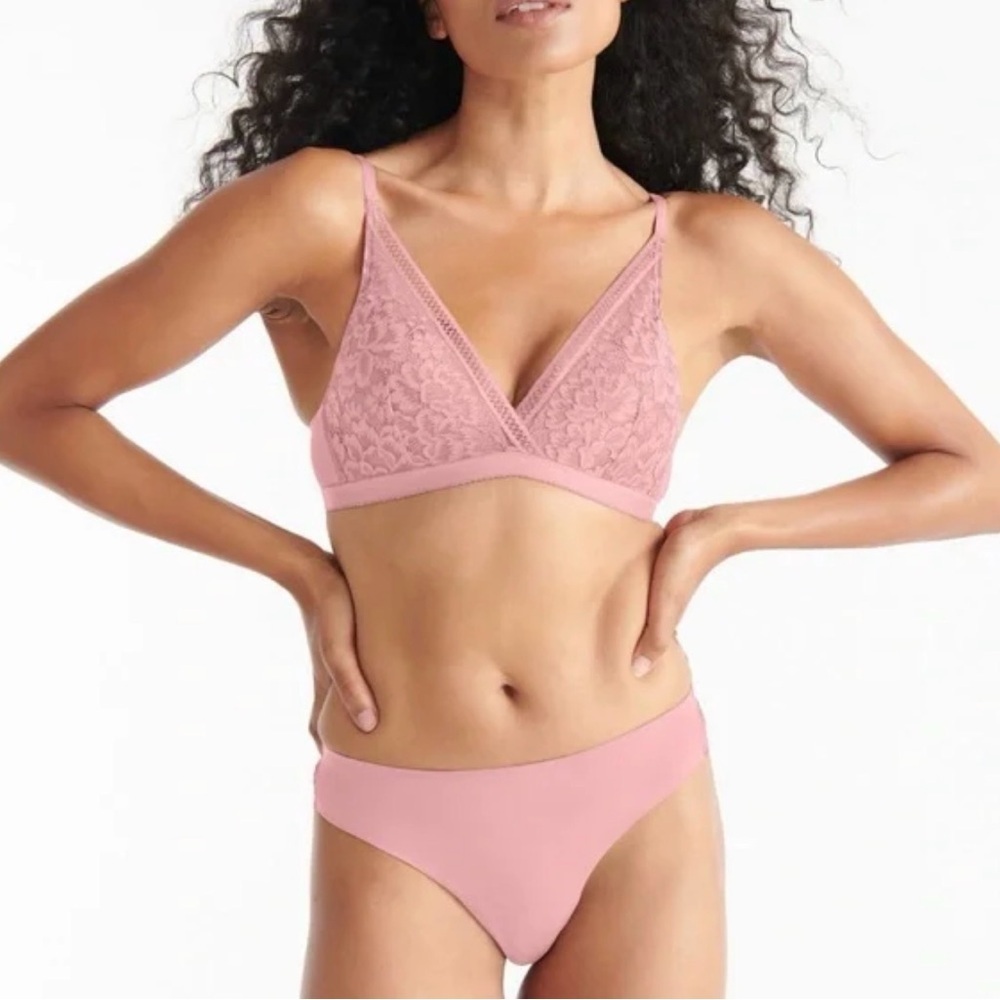 Knix Lace Deep-V Bralette Peach - Size XS (Fits: 30A, B + C)